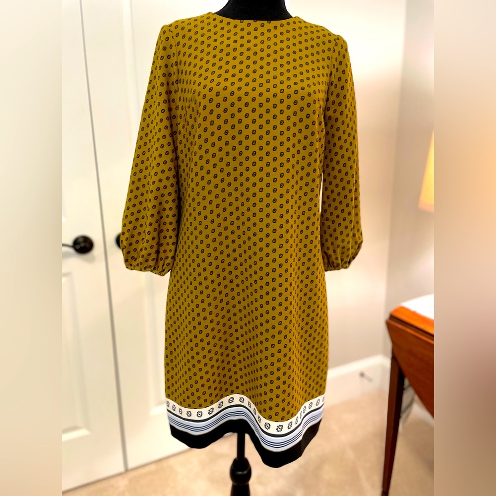 Ann Taylor dress, size 0Petite.
